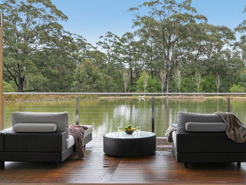 Casa Sul Lago - Quite Simply A Very Special Place - Accommodation QLD 2