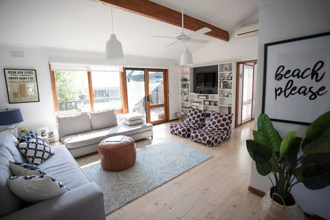 CASTAWAY - Accommodation QLD 1