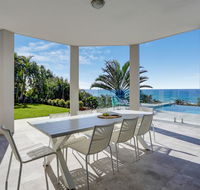 Castaways Beach Escape - Accommodation QLD