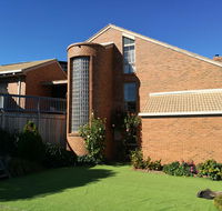 Castle stay at lakes entrance - Accommodation QLD