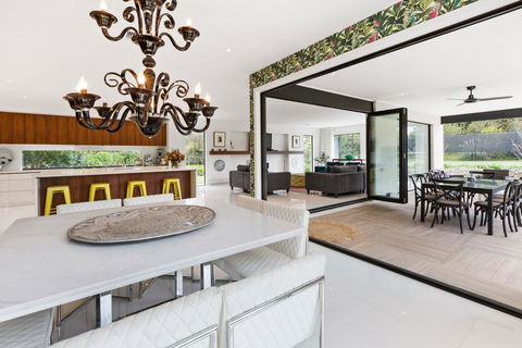 CATALINA - MOUNT ELIZA - Accommodation QLD 1