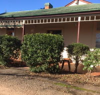 Catania Cottage  Farmhouse - Accommodation QLD