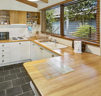 Cedar Cottage - Close to water and pet friendly