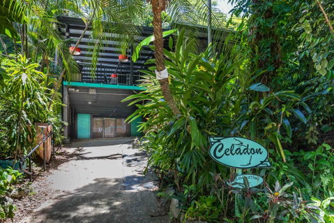CELADON Holiday House - Accommodation QLD 1