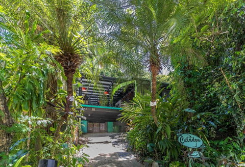 CELADON Holiday House - Accommodation QLD 2