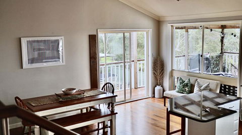 Central Coast Getaway 4B Family Holiday Home - Accommodation QLD 2