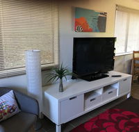 Central Gold Coast 3 Double Bedroom Apartment - Accommodation QLD