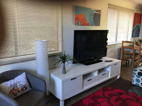 Central Gold Coast 3 Double Bedroom Apartment - Accommodation QLD 0