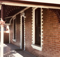 Central Holiday Home on Hume - Accommodation QLD