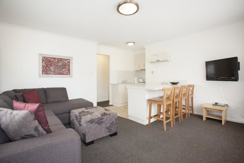 Centralpoint Motel - Accommodation QLD 2