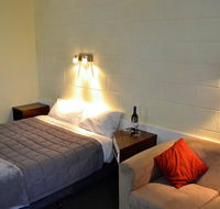 Charles Sturt Motor Inn - Accommodation QLD