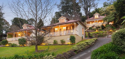 Charnwood Cottages In Warburton - Accommodation QLD 0