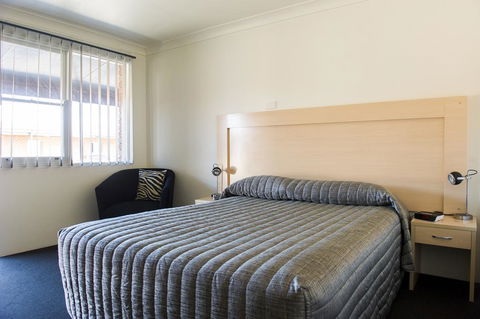 Cherry Blossom Motor Inn - Accommodation QLD 2