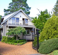 Cherry Cottage - Leura - Accommodation QLD