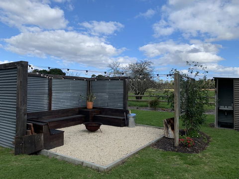 Chesterfarm And Stables - Accommodation QLD 0