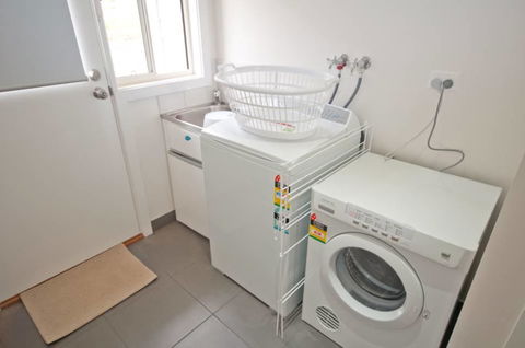 Chevallier - Accommodation QLD 3