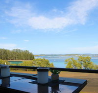 CHILL-OUT LAKESIDE  FORSTER - Accommodation QLD