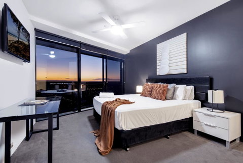 Circle Private Residences - Accommodation QLD 3