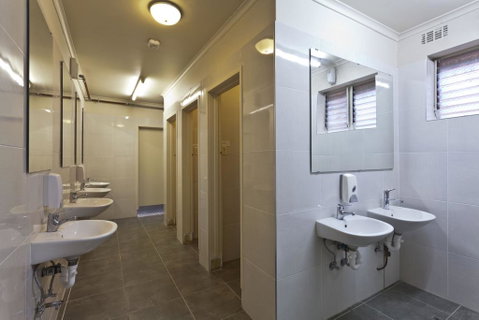 City Centre Budget Hotel - Accommodation QLD 1