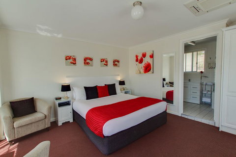 Clare Valley Motel - Accommodation QLD 3