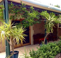 Clarevale Cottage BB - Accommodation QLD