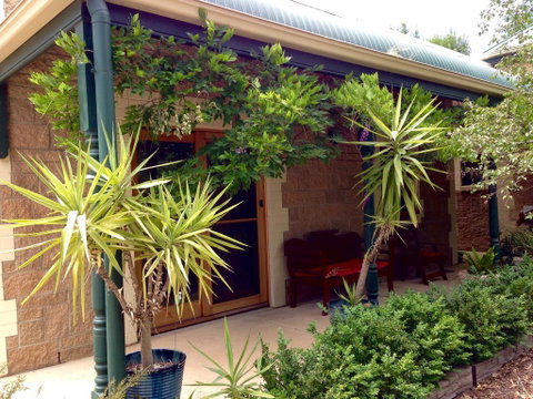 Clarevale Cottage B&B - Accommodation QLD 0