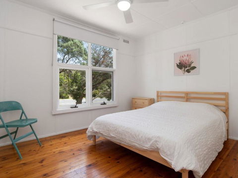 Classic Beach House In Rye - Accommodation QLD 2