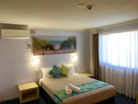 Cleveland Bay Air Motel - Accommodation QLD 1