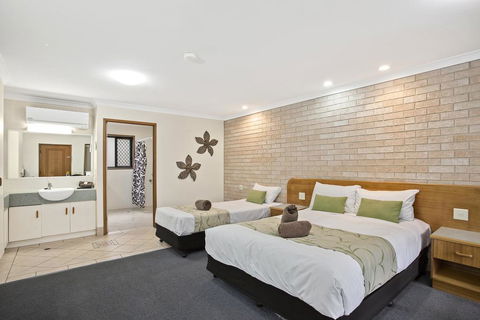 Clifford Gardens Motor Inn - Accommodation QLD 1
