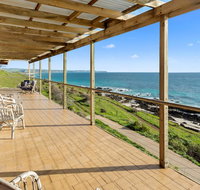 Cliffs End Beach Shack - 105 Gold Coast Drive Carrickalinga - Accommodation QLD