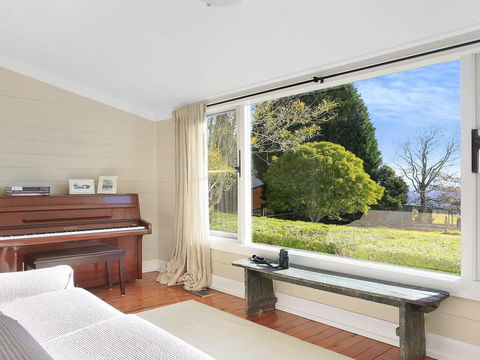 Cloudhill - Magnificent Rural Views To Sydney - Accommodation QLD 2
