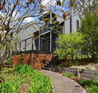 Cloudsong Chalet 2 - Close to the village centre - Accommodation QLD