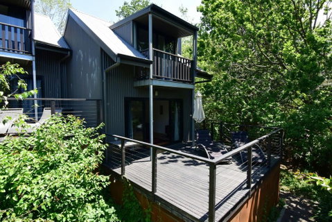 Cloudsong Chalet 4 - Close To The Village Centre! - Accommodation QLD 1