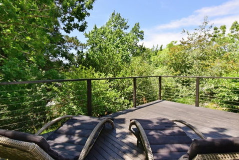 Cloudsong Chalet 4 - Close To The Village Centre! - Accommodation QLD 2