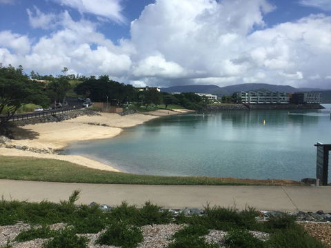 Club Stoneman - Accommodation QLD 1