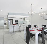 Coast Luxury Apartment 21 - Accommodation QLD