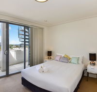 Coast Luxury Apartment 32 - Accommodation QLD