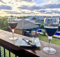 Coastal Paradise Holiday Home Swimming Pool  WiFi - Accommodation QLD