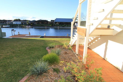 Cockatoo House - Accommodation QLD 1