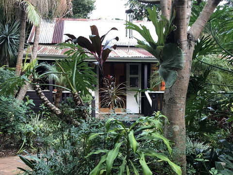 Coco's Cottage In The Byron Bay Hinterland - Accommodation QLD 2