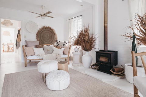 Collective Retreat - Charming Holiday Escape - Accommodation QLD 0