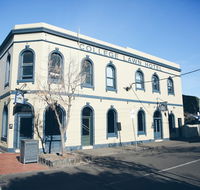 College Lawn Hotel - Accommodation QLD