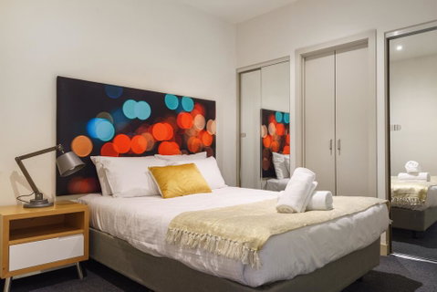 Collins St Chic With Netflix, Free Wine, Free Wifi - Accommodation QLD 2