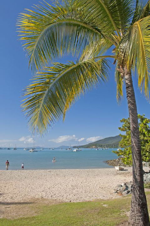 Colonial Court Beachfront Motel & Holiday Stay - Accommodation QLD 3