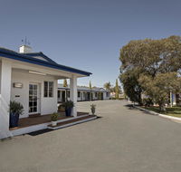 Colonial Motel  Apartments - Accommodation QLD