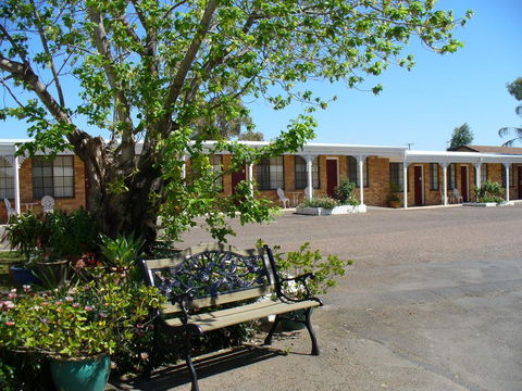 Colonial Motor Lodge Scone - Accommodation QLD 0
