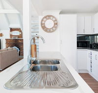 Combined Kingsley Beach House - Accommodation QLD
