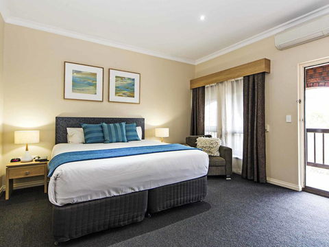 Comfort Inn & Suites Sombrero - Accommodation QLD 0