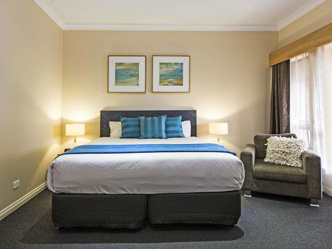 Comfort Inn & Suites Sombrero - Accommodation QLD 1