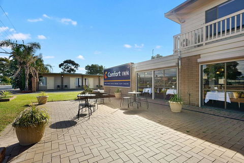 Comfort Inn Flinders On Main - Accommodation QLD 2